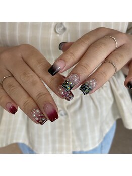 ムーイ 外苑前(mooi.)/color gradation × clear stone