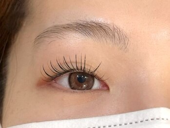 十色 中目黒店の写真/エクステ×まつげパーマの最新技法【&Healthy】新導入！自然な上向きまつげが洗練された女性らしさを表現♪