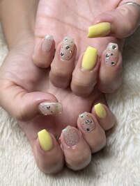 キラキライエローネイル