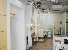 オムズ(om's)の雰囲気（美容院［om's dot］と併設。ネイルスペースは1Fになります。）