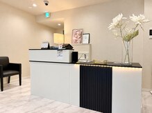 アイスタイル 仙台店(EYE STYLE)の雰囲気（ シンプルで清潔感と温かみのあるサロン♪）