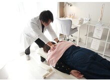整体クオーレ 奈良店 バイ ココイロ(Cuore by COCOIRO)の雰囲気（経験豊富なスタッフがお出迎え致します。）