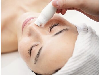 ウイユ(Oeil)/【新メニュー】ハイドラ毛穴洗浄