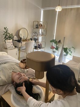 ディラ(deela)/サロン内を少し暗くして施術！