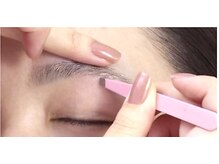 毛抜きで柔らかいうぶ毛を処理