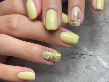 アイヴィー(IVY)/ペイズリーネイル