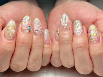 ブリスフルハピネス(Blissful happiness)/ニュアンスマーメイドネイル