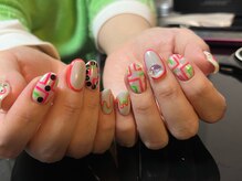 ヒミツキチ 恵比寿店(himitsukichi)/ドット×ネオン＝ポップ