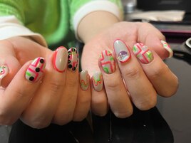 ドット×ネオン＝ポップ