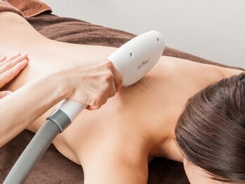 エステモ 札幌店(ESTEMO)の写真/自己処理を終わりに★毛穴レスツルすべ肌、毛穴も引き締まる美肌全身脱毛♪都度払いOK/痛みが苦手な方も◎