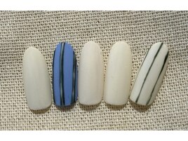 ネイルシンプルデザイン