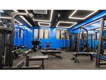 フリーレティックスゴールズ みなとみらい店(Freeletics Goals)の雰囲気（高性能な最新のマシーンを完備）