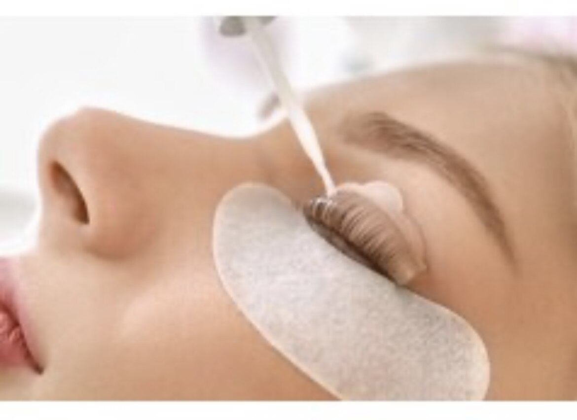 まつ毛パーマ(上) コーティング仕上げ\5500→\4200