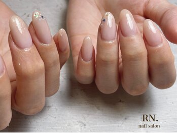 アールエヌ(RN.)の写真/【自爪に優しく・美しい指先へ＊】シンプルだからこそ差がつく♪丁寧な施術◎シンプルで上品なデザインが◎