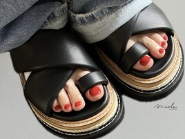 赤ワンカラーフットネイル