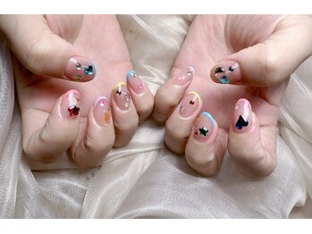 ミスユー(Miss U)/宝石フレンチネイル