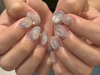 ハラジュクネイルズ(harajukunails)の写真/【選べる季節のトレンドデザインコース¥6800】太陽の光が差し込む、白を基調としたお洒落な店内で。