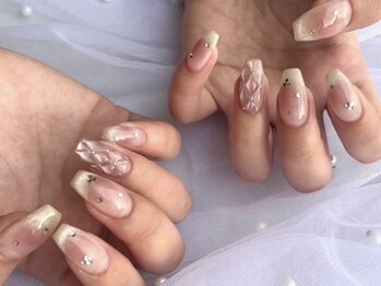 シェルネイル(SHELL NAIL)の写真/『高技術×発想力』貴方だけの特別nailでつい見惚れてしまう指先に☆華やかnaiｌは<SHELL NAIL>にお任せ♪