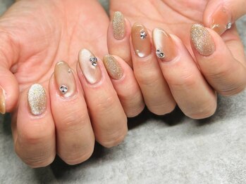 ウェルビー(Well_be)の写真/【パラジェルプレミアムサロン★】指先を綺麗に魅せるカラー＆デザインが大人気!!ナチュラル上品な指先へ