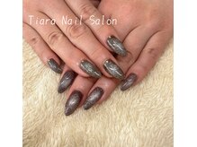 ティアラ(Tiara)/マグネットネイル