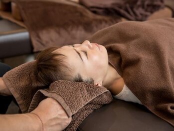 なごみの森鍼灸 接骨院 サンエー石川シティ院の写真/ダル重な首肩の慢性疲労にも★AI姿勢診断で歪みを細分化&数値化×的確な技術で、最短かつ最大効果を実現！