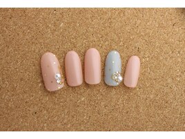 大人のドットネイル