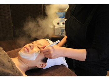 ベッロ ベレッツァ(bello bellezza)/《フェイシャル》 角質ケア