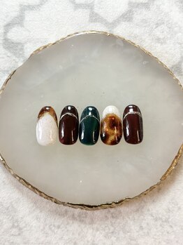 RICHELLE Design Collection