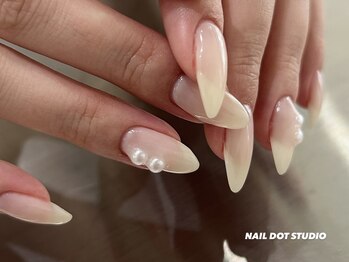 ネイルドットスタジオ 堺筋本町(NAIL DOT STUDIO)/パールネイル