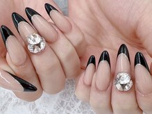 キャリコ(calico)/フレンチネイル