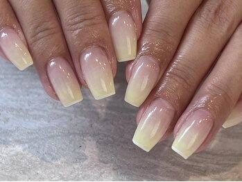アイネイルズ 三宮店(I nails)/レモンイエロー細ライン￥7750