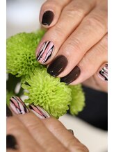 キダチ(Kidati)/ニュアンスストライプネイル