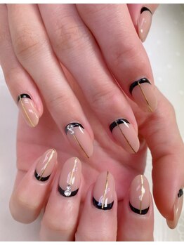 ネイルサロン ティアラリュクス 市川北口店(Tiara Luxe)/大人ブラック