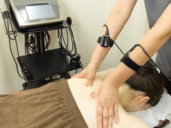 からだの総合整骨院 高田馬場店の写真/オーダーメイド“深部温熱×筋膜マッサージ”◆ヘルスケアアロマで自律神経のバランスをサポート！

