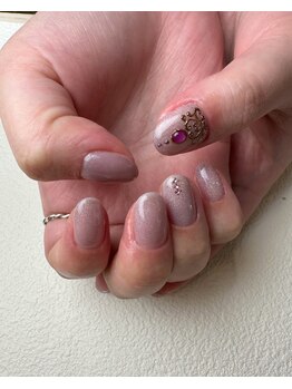 ラブナ(LOVENA)/ジュエリーネイル