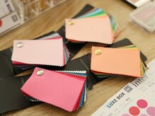 リュクスボックス(luxe box)/ミニサイズカラー冊子販売中です