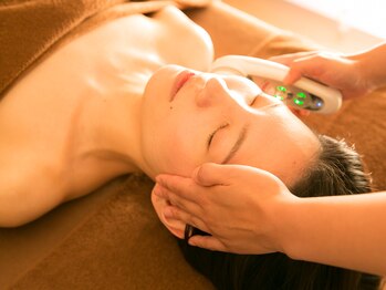 ミニマルサロン(Minimal salon)/小顔筋膜フェイシャル×EMS