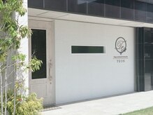 ヨン(YEON)の雰囲気(可愛らしいドアがお出迎え)