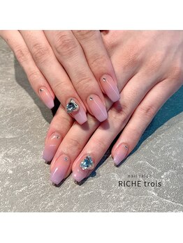 リッシュ トロワ(RICHE trois)/うるちゅるピンクグラデネイル