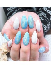 ダリアリー(Darialy)/ホワイトブルーネイル