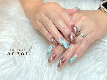 アンガット(angot.)/ニュアンス斜めマグネットネイル