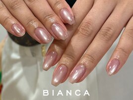 奥行き惹かれるピンクマグネット