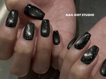 ネイルドットスタジオ 堺筋本町(NAIL DOT STUDIO)/ブラックマグネット