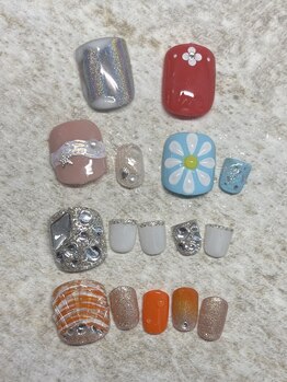 ティアラ(TIARA)の写真/定額でお得に♪カラー変更OK!フットネイルも豊富で気分UP!