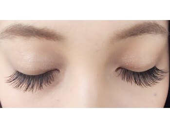 まつ毛エクステ専門サロン マドモア 加古川店/ボリューム感のある目元