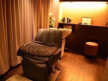 ソムソム 大阪梅田店(somme somme)/ヘッドスパ施術ルーム