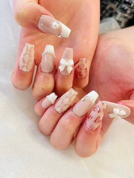 プリマ(Prima)の写真/冬のイベントネイルをされたい方にぜひ♪デザインも豊富にご用意☆【持ち込みやり放題ネイル】が大高評!!