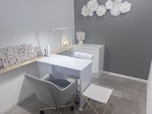 ネイルサロン メィプルの雰囲気（個室ブース）