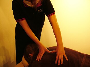 スマイルハンド 大阪駅前第2ビル店/首・肩こりマッサージ 