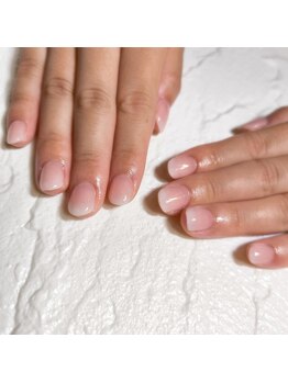 ラウ(Lau)/グラデーションネイル